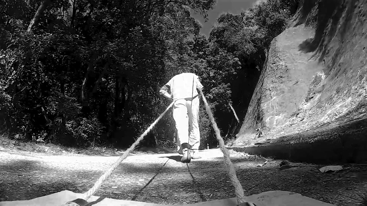 上一座山，磨一面鏡 I Climbing up a mountain, Rubs away a mirror I